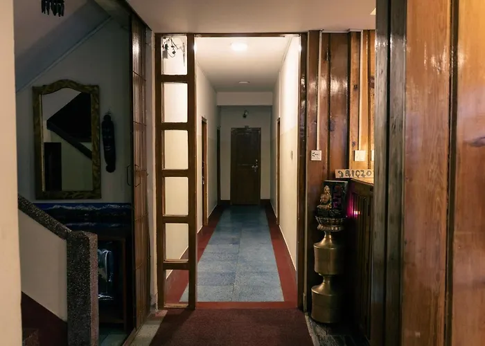 Shree Tara Hotel