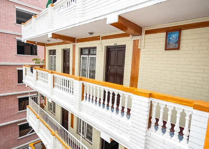 Shree Tara Hotel